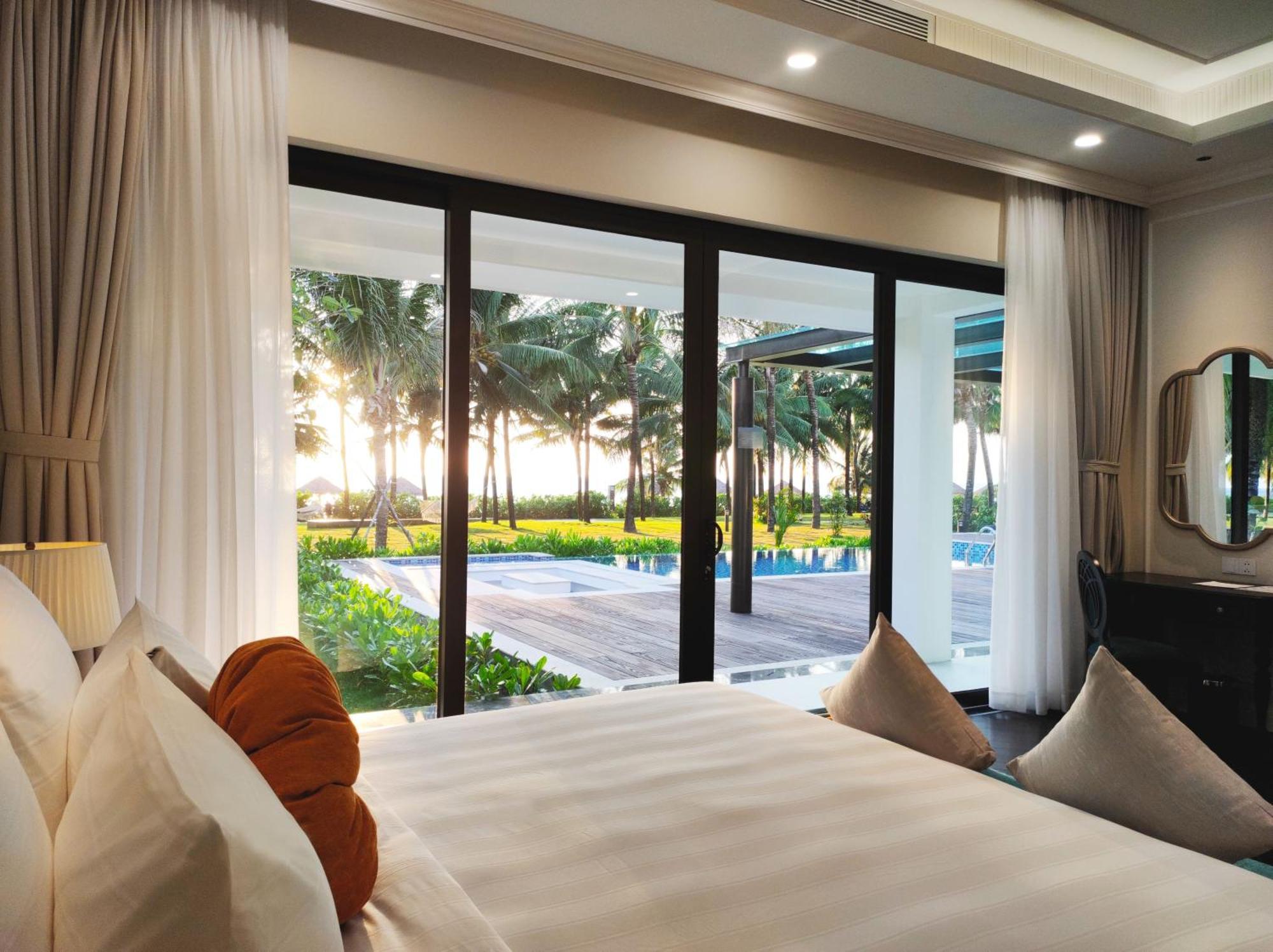 Wyndham Grand Phu Quoc Hotel Exterior photo